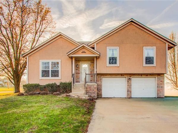 202 N Texas Street, Archie, MO 64725