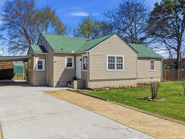 42 Warren Street, Rossville, GA 30741