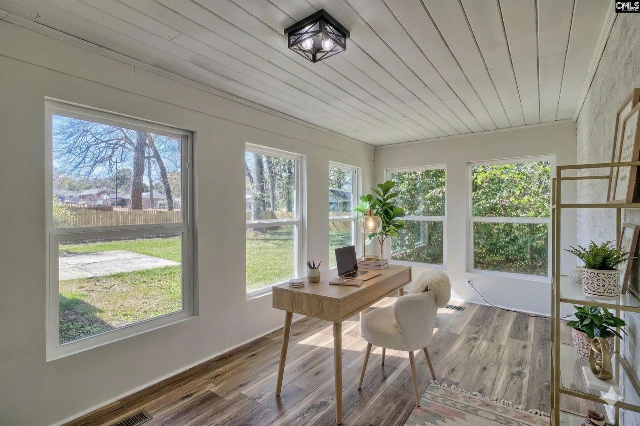 900 M Avenue Photo 15