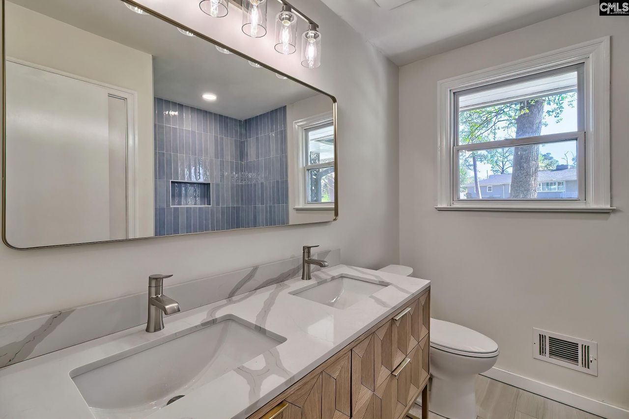 900 M Avenue Photo 22