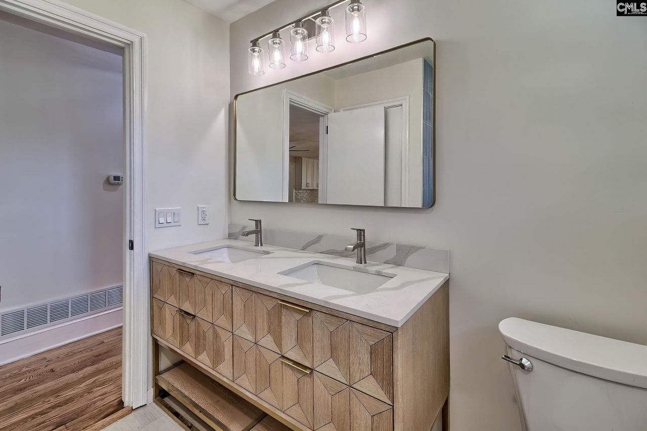 900 M Avenue Photo 23