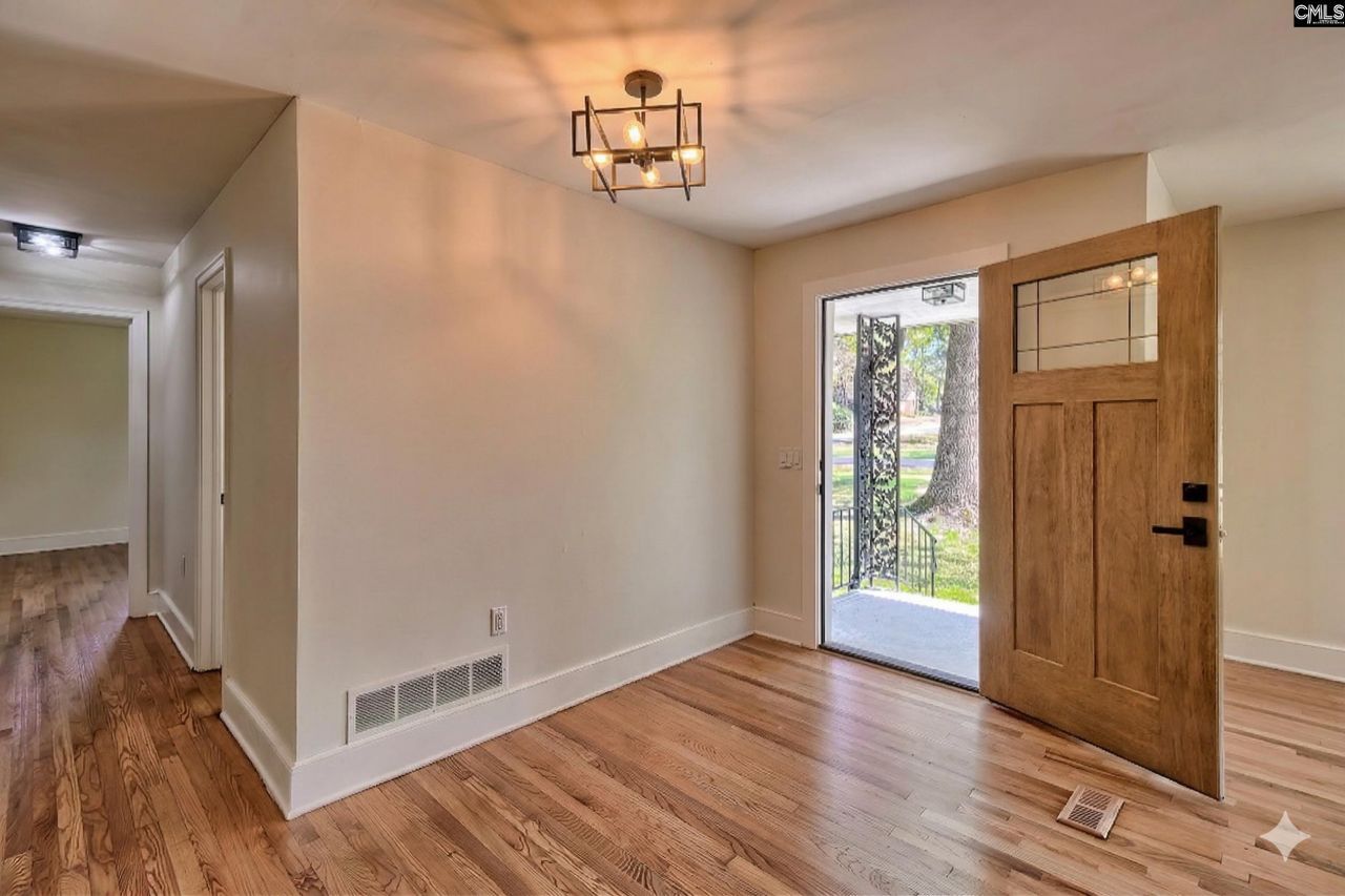 900 M Avenue Photo 26