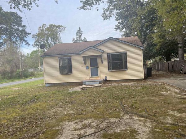 5711 Beechwood Dr, Baton Rouge, LA 70805