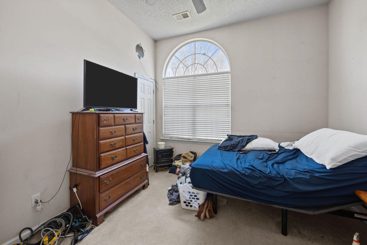 154 Chatfield Circle Photo 11