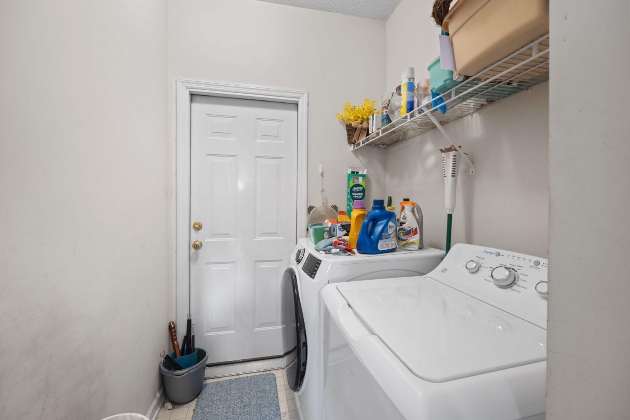 154 Chatfield Circle Photo 15