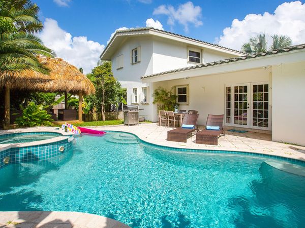 2003 Bay Drive, Pompano Beach, FL 33062