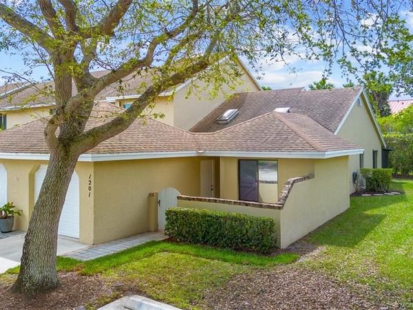 1201 Maplewood Drive, Greenacres, FL 33415