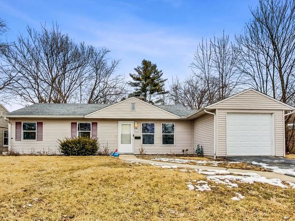 318 Marquette Street , Park Forest, IL 60466