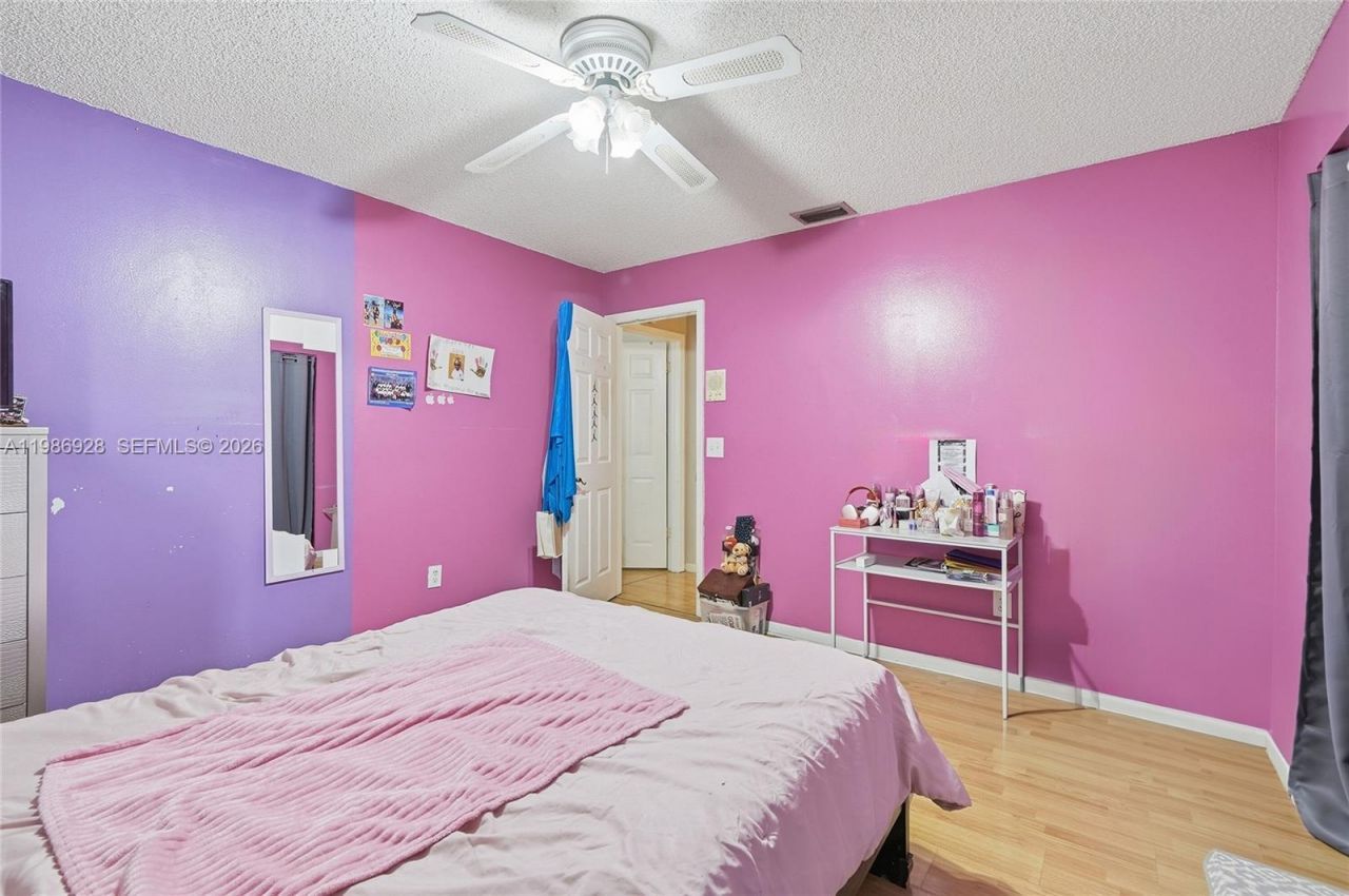 1421 SW 97th Ave, Pembroke Pines, FL 33025 Photo