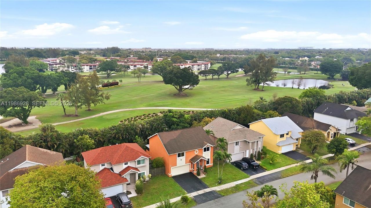 1421 SW 97th Ave, Pembroke Pines, FL 33025 Photo