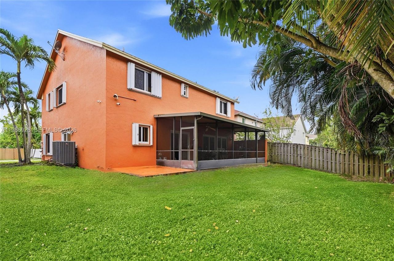 1421 SW 97th Ave, Pembroke Pines, FL 33025 Photo