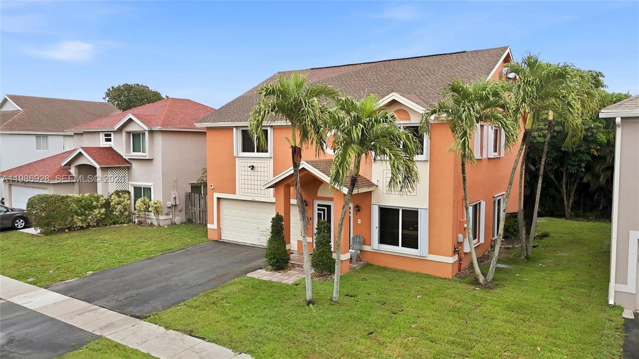 1421 SW 97th Ave, Pembroke Pines, FL 33025 Photo