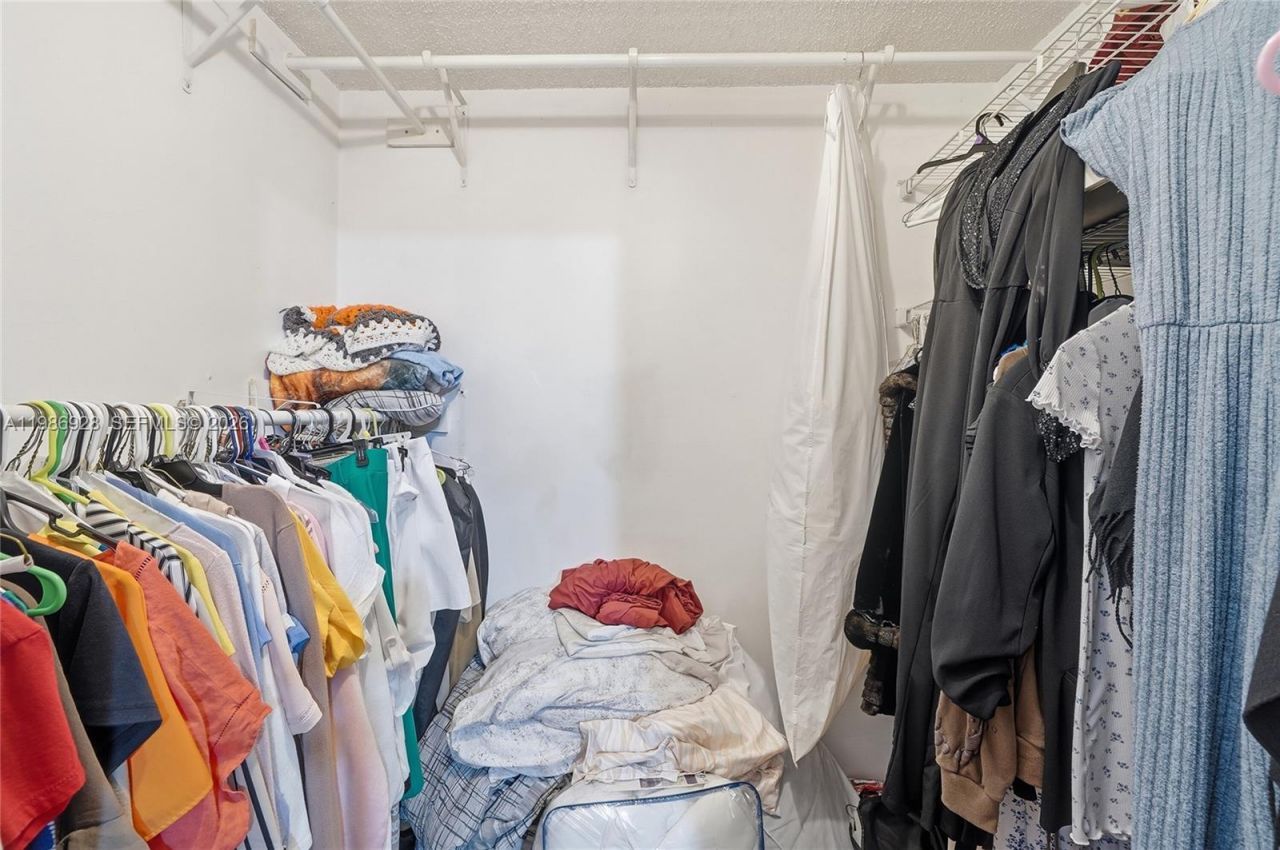 1421 SW 97th Ave, Pembroke Pines, FL 33025 Photo