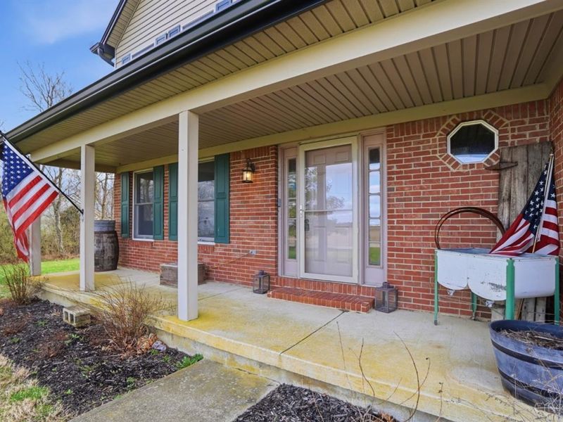 6132 Hornbeam Road, Wayne Twp, OH 45169 Photo 2