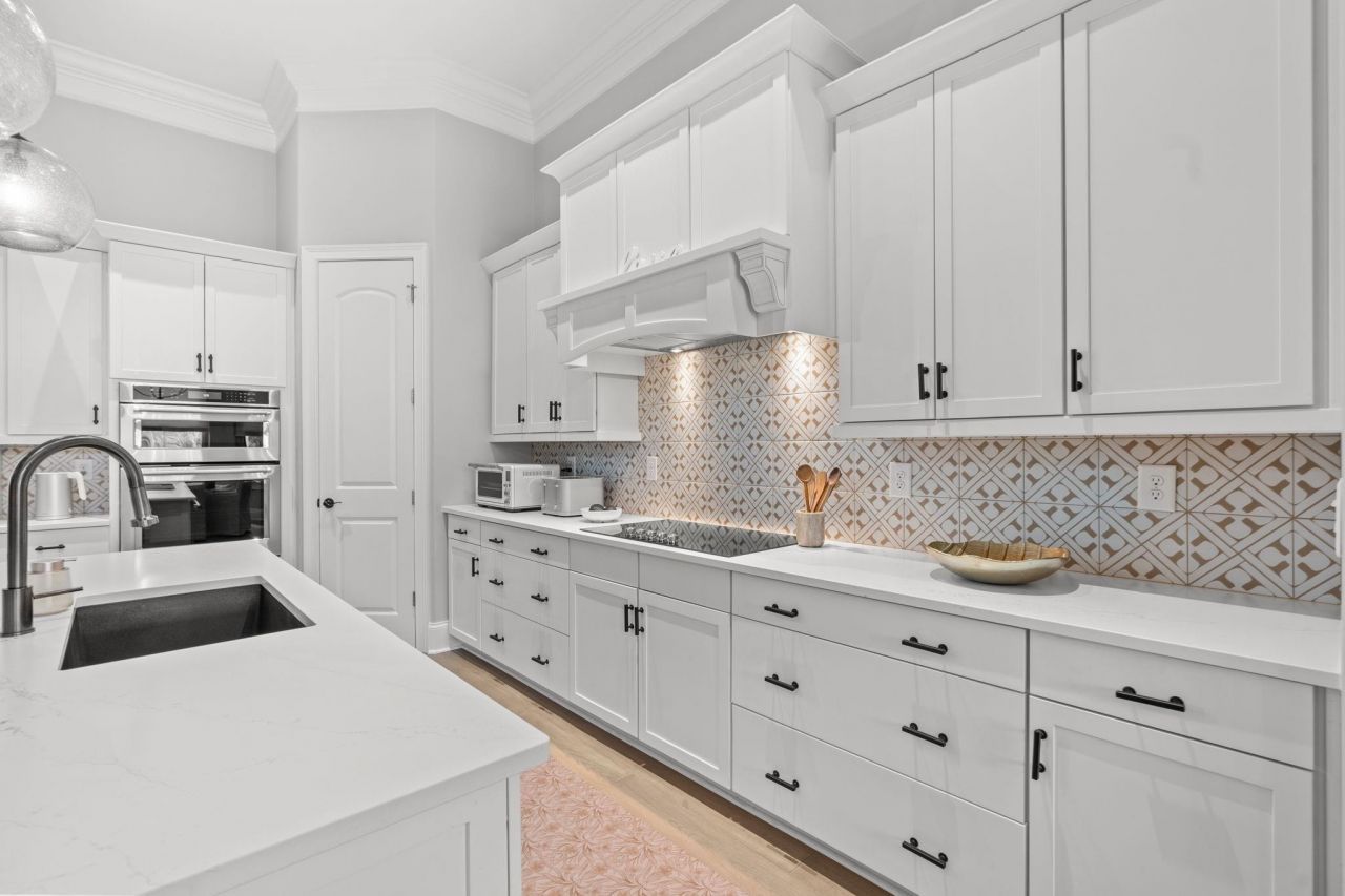 9201 Parma Ln. Photo 12