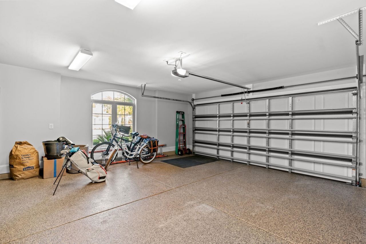 9201 Parma Ln. Photo 24