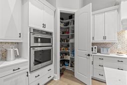 9201 Parma Ln. photo 4