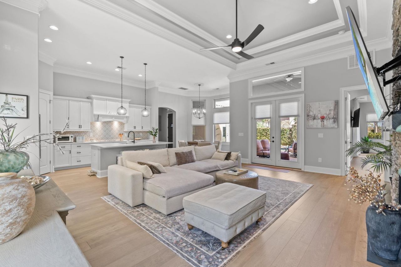 9201 Parma Ln. Photo 9