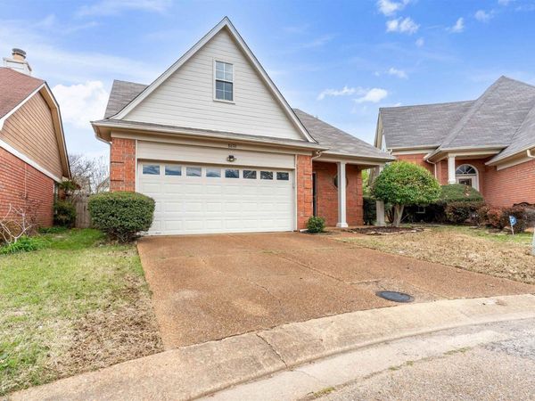 8676 N ASHLEY GLEN CIR, Memphis, TN 38018