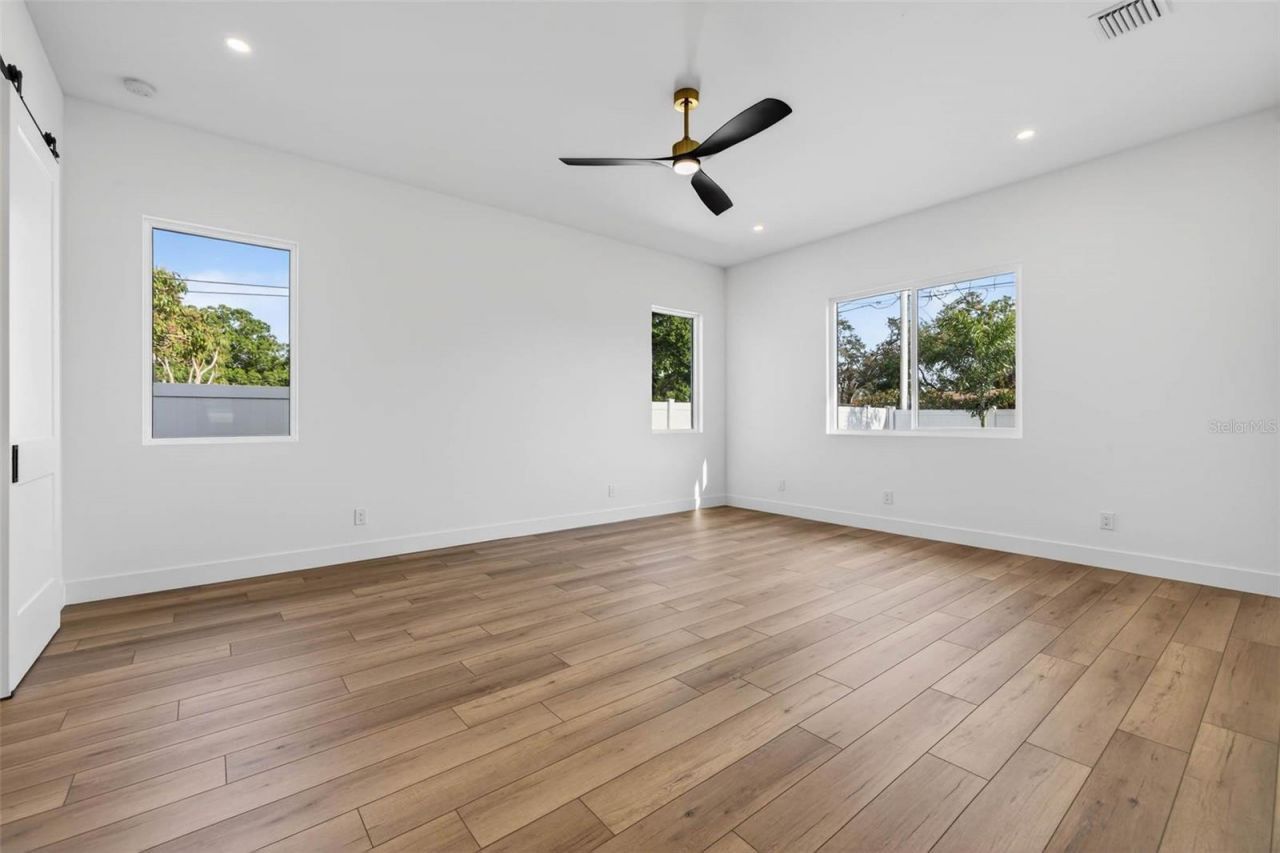 4584 17th Avenue N, Saint Petersburg, FL 33713 Photo