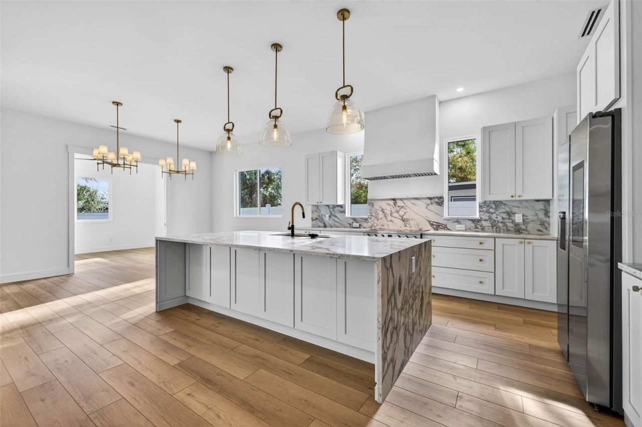 4584 17th Avenue N, Saint Petersburg, FL 33713 Photo