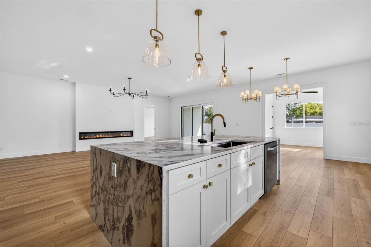 4584 17th Avenue N, Saint Petersburg, FL 33713 Photo