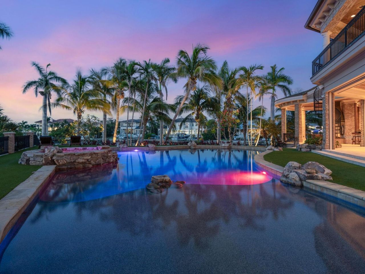 1423 Hillview Drive, Sarasota, FL 34239 Photo