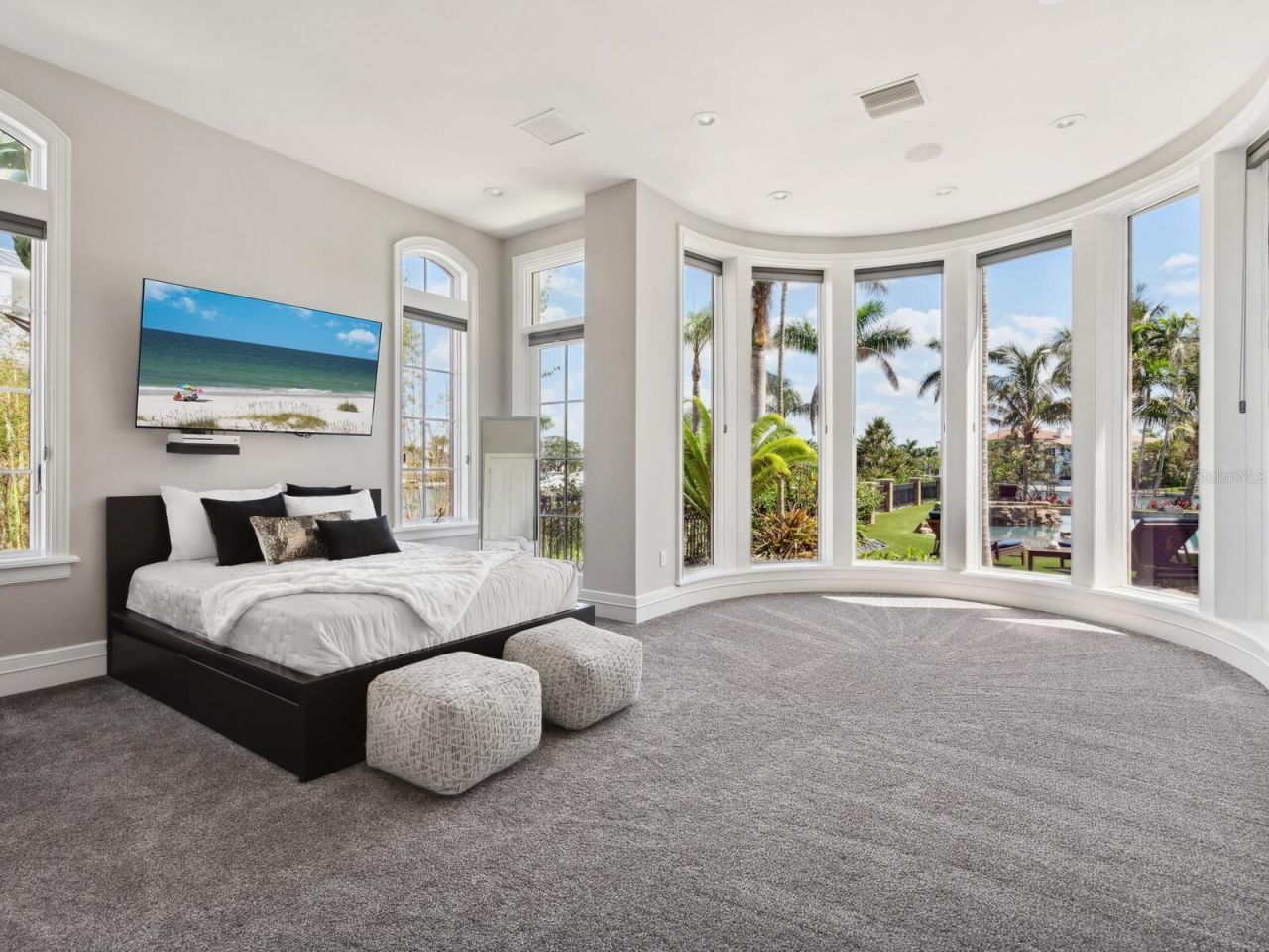 1423 Hillview Drive, Sarasota, FL 34239 Photo