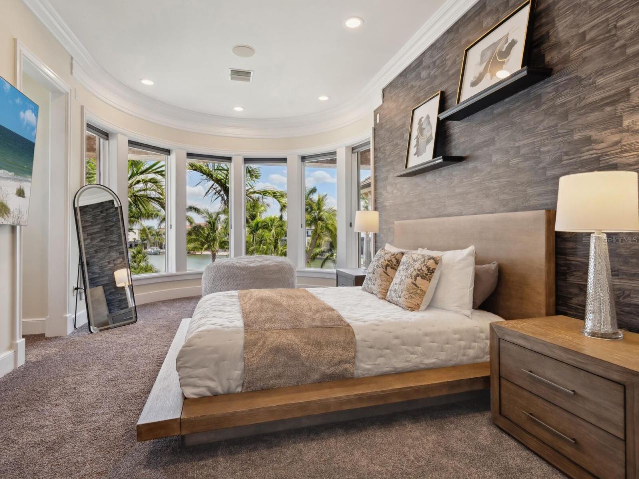 1423 Hillview Drive, Sarasota, FL 34239 Photo