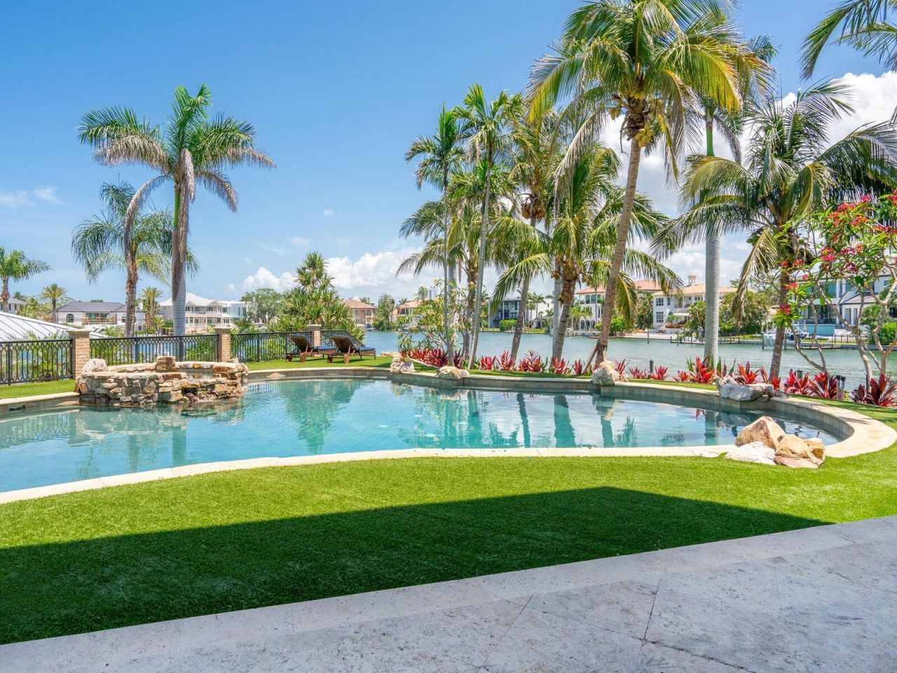 1423 Hillview Drive, Sarasota, FL 34239 Photo