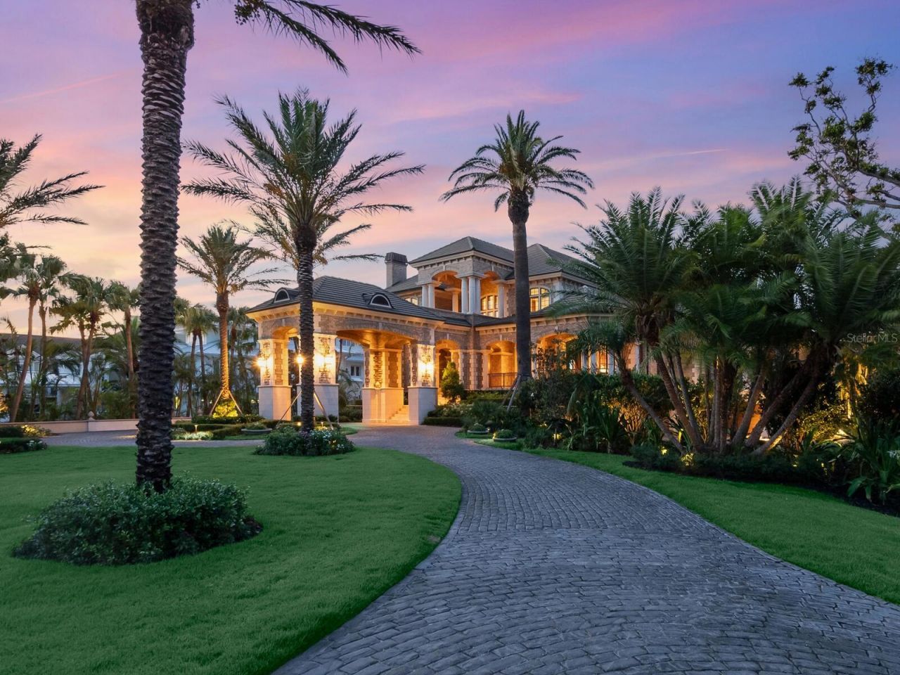 1423 Hillview Drive, Sarasota, FL 34239 Photo