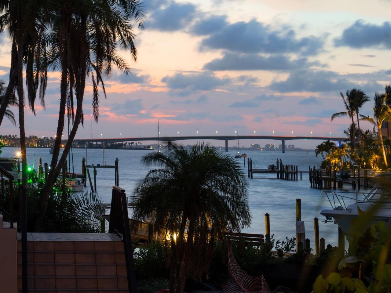 1423 Hillview Drive, Sarasota, FL 34239 Photo