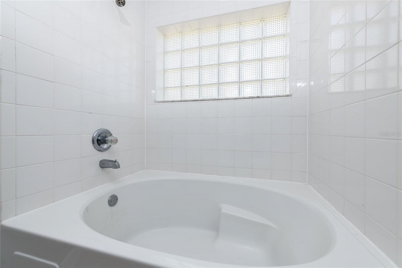 3072 Ocean Shore Boulevard, Ormond Beach, FL 32176 Photo