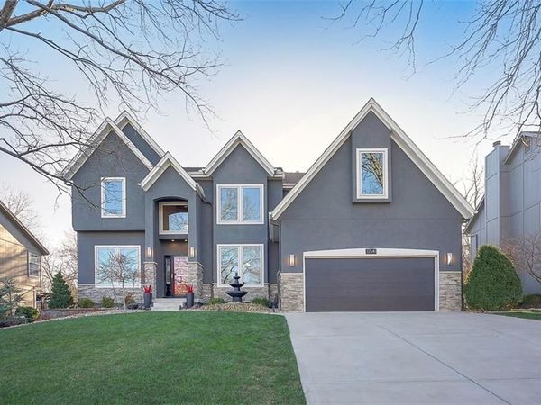 11541 S Brentwood Street, Olathe, KS 66061