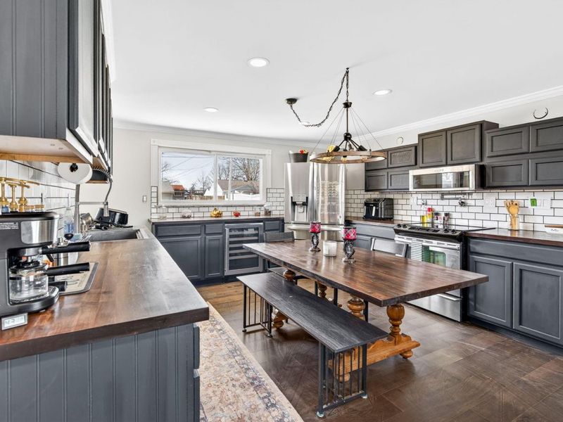 371 Banbury Drive, Columbus, OH 43230 Photo 11