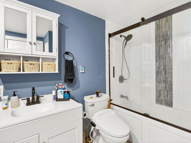 371 Banbury Drive, Columbus, OH 43230 Photo 26