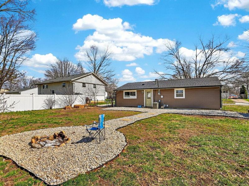 371 Banbury Drive, Columbus, OH 43230 Photo 31