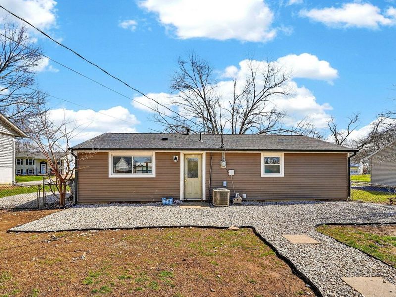 371 Banbury Drive, Columbus, OH 43230 Photo 33