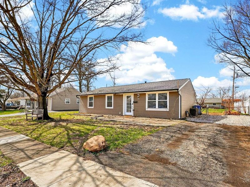 371 Banbury Drive, Columbus, OH 43230 Photo 4