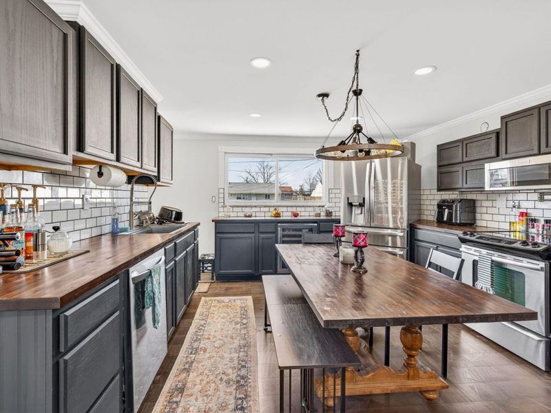 371 Banbury Drive, Columbus, OH 43230 Photo 6