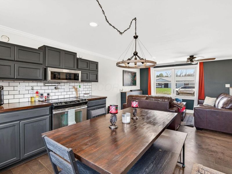 371 Banbury Drive, Columbus, OH 43230 Photo 8