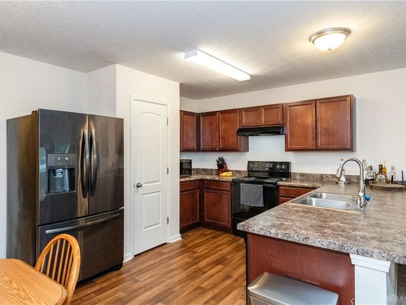 219 Riesling Drive, Union, OH 45322 Photo 8