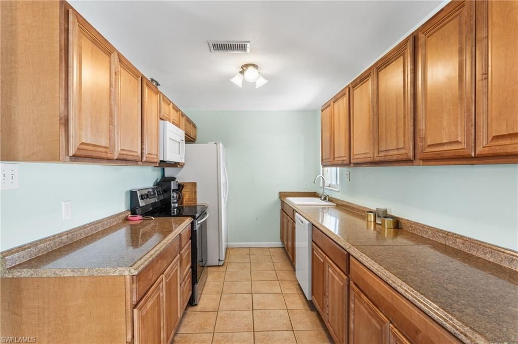 2803 W Cypress Ave, Fort Myers, FL 33905 Photo