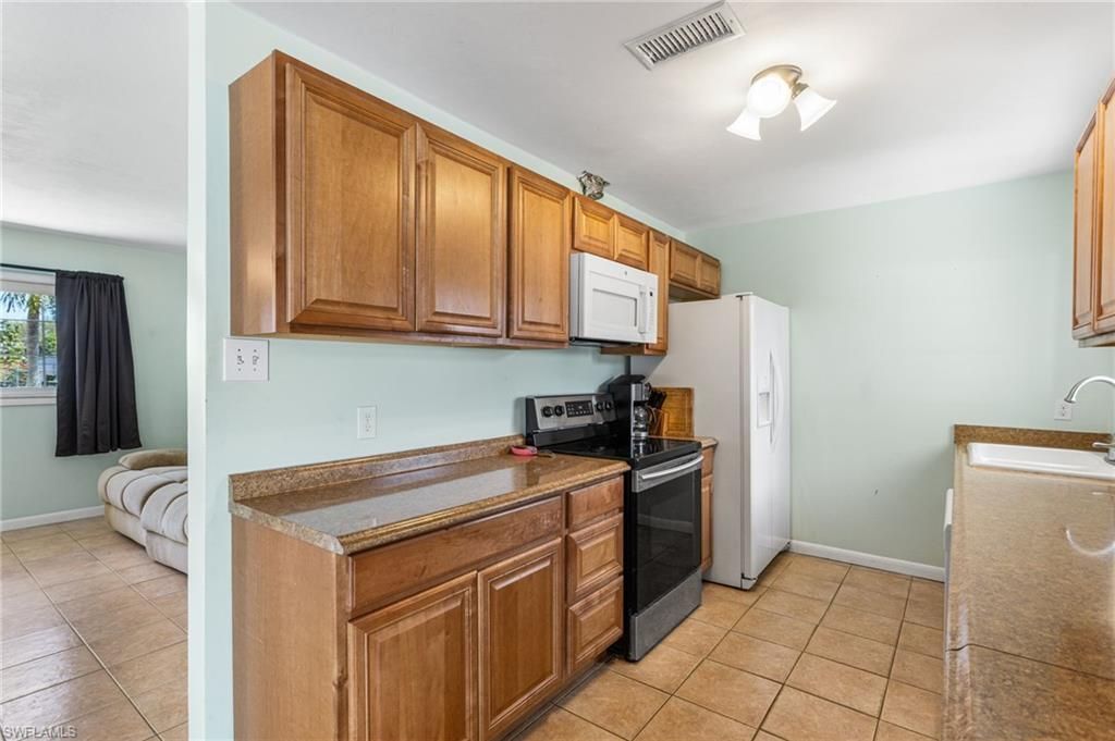 2803 W Cypress Ave, Fort Myers, FL 33905 Photo