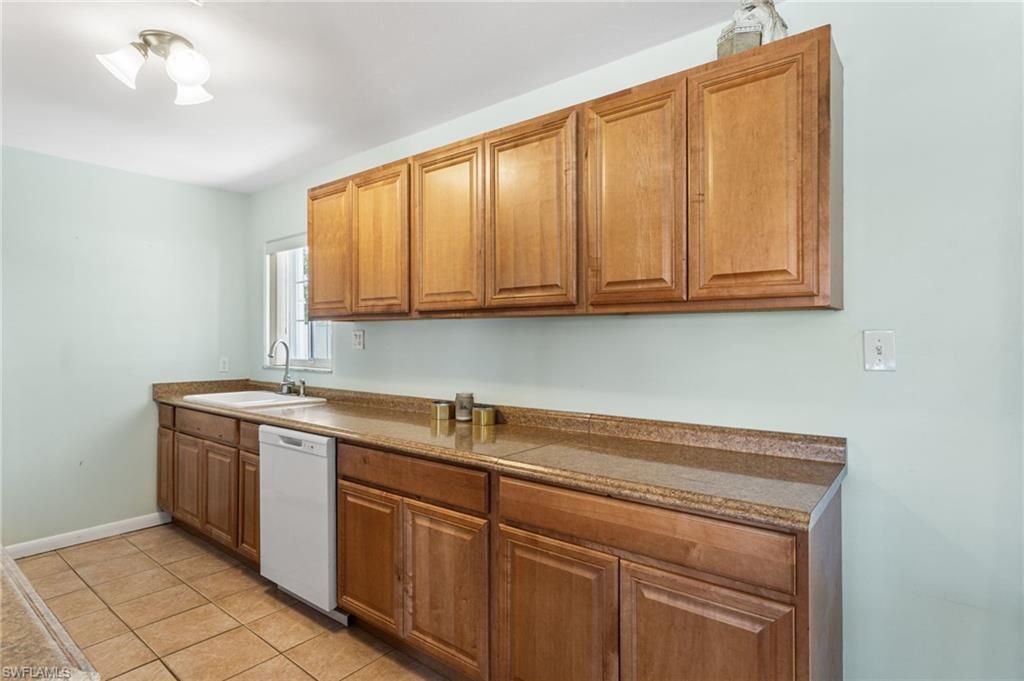 2803 W Cypress Ave, Fort Myers, FL 33905 Photo