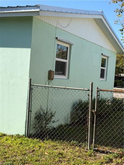 538 W Alverdez Ave , Clewiston, FL 33440 Photo