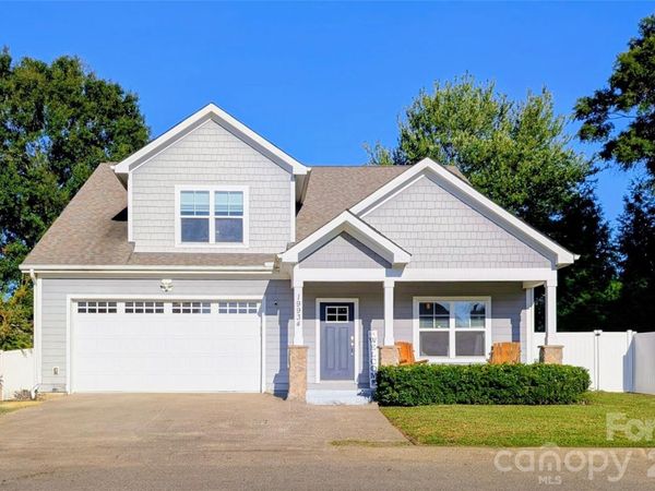 19934 Walter Henderson Road , Cornelius, NC 28031