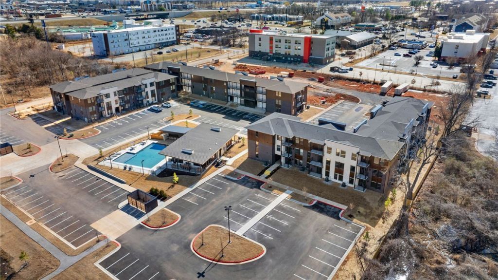 3329 Mp Parkway, Unit 102, Bentonville, AR 72712 Main Photo