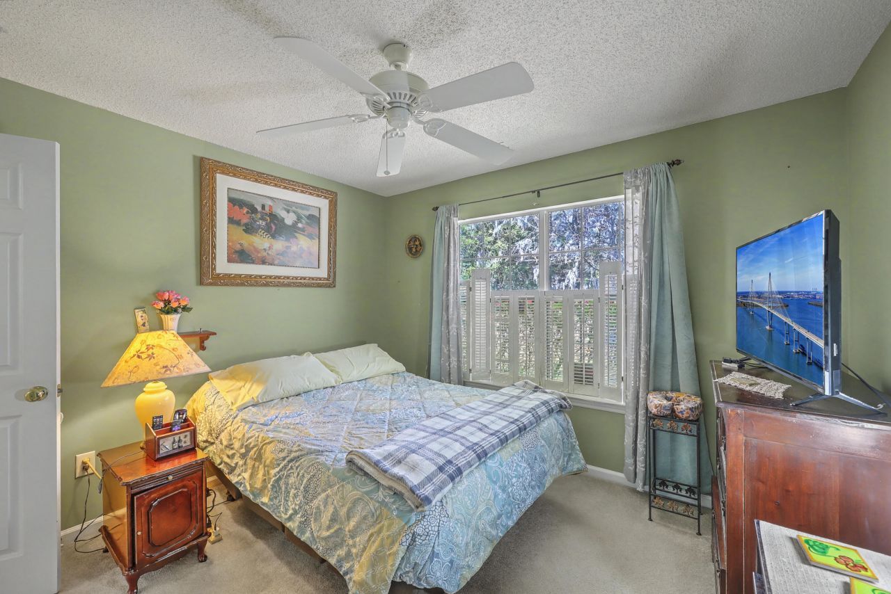 445 Cabrill Drive Photo 30