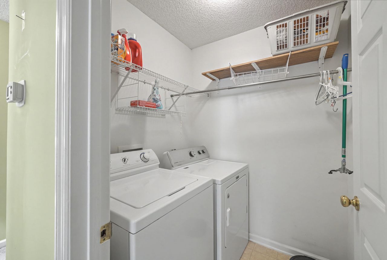 445 Cabrill Drive Photo 34